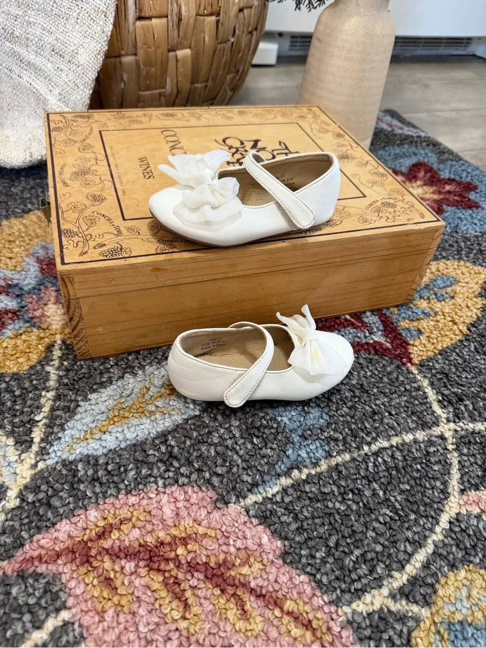 Thee Bron 7T Toddler Girl White Mary Jane Ballet Dress Shoes Bow Accent